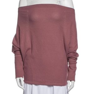 ELAN NWT 
Off-The-Shoulder Sweater Woman’s Size 2X